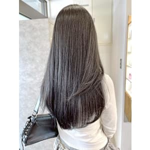 【rizu】髪質改善/レイヤーカット/艶髪/ブルーブラック