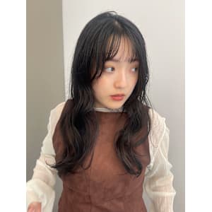 透明感暗髪ヘア