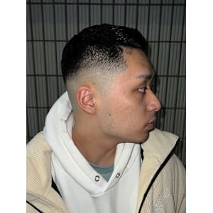 フェザーアップ×スキンフェード - ヒロ銀座 バーバーショップ 仙台本店【HIRO GINZA BARBER SHOP】【ヒロギンザバーバー ショップ センダイホンテン】掲載中