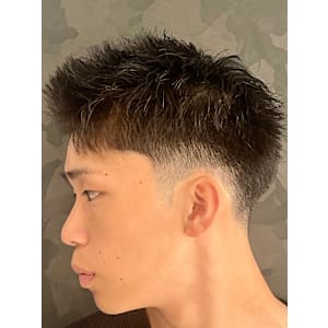 刈り上げショートスタイル