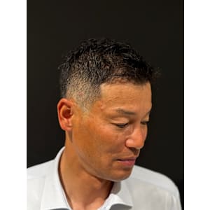 サイドパート - ヒロ銀座BARBER SHOP 名古屋本店【ヒロギンザバーバーショップナゴヤホンテン】掲載中