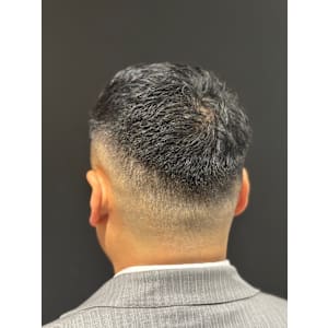 フェザーアップ - ヒロ銀座BARBER SHOP 名古屋本店【ヒロギンザバーバーショップナゴヤホンテン】掲載中