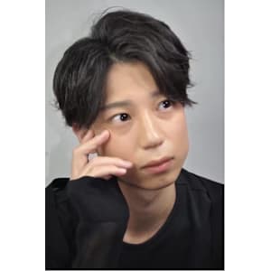 センターパートスタイル