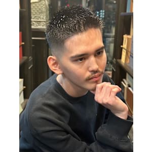 フェードスパイキーショート