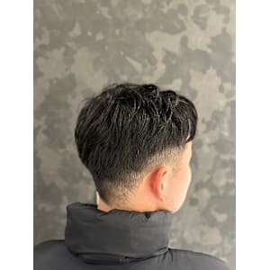センターパート - ヒロ銀座BARBER SHOP 名古屋本店【ヒロギンザバーバーショップナゴヤホンテン】掲載中