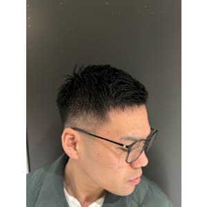 フェザーアップ - ヒロ銀座BARBER SHOP 名古屋本店【ヒロギンザバーバーショップナゴヤホンテン】掲載中