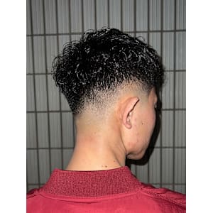 クロップスタイル×パーマ