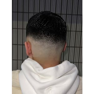 フェザーアップ×スキンフェード - ヒロ銀座BARBER SHOP 名古屋本店【ヒロギンザバーバーショップナゴヤホンテン】掲載中