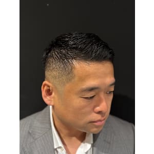 フェザーアップ - ヒロ銀座 BARBER SHOP 新宿店【ヒロギンザバーバーショップシンジュクテン】掲載中