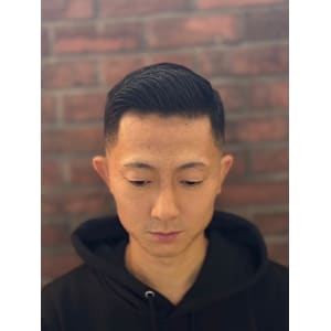 サイドパート×スキンフェード - ヒロ銀座 BARBER SHOP 新宿店【ヒロギンザバーバーショップシンジュクテン】掲載中