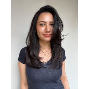 暗髪ダークブラウン　海外レイヤー - NYNY 梅田茶屋町店【ニューヨークニューヨーク ウメダチャヤマチテン】掲載中