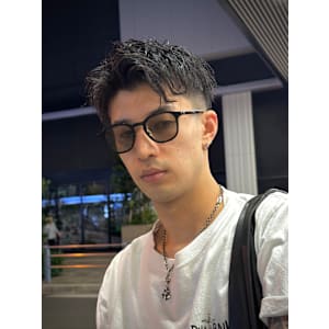 ソフトツイスト×スキンフェード×梅田 - ヒロ銀座 BARBER SHOP 新宿店【ヒロギンザバーバーショップシンジュクテン】掲載中