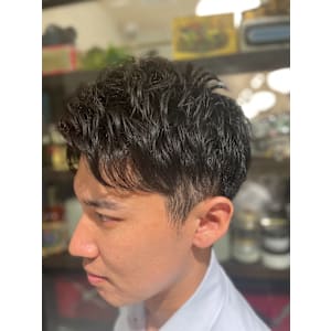 ビジネスショート×ふんわりパーマ