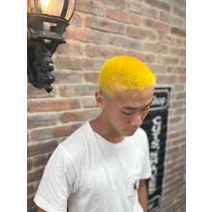 ボウズスキンフェード（イエローカラー） - ヒロ銀座 BARBER SHOP 新宿店【ヒロギンザバーバーショップシンジュクテン】掲載中