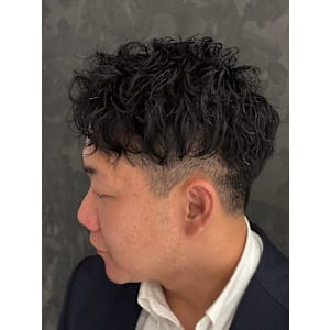 あげもおろしも◎万能パーマスタイル