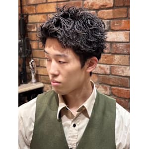 スパイキーショート×ピンパーマ