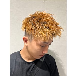 ツイストパーマ×ツーブロックスタイル