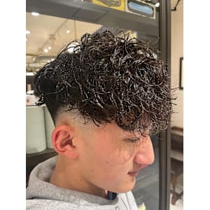 スペインカール×フェードスタイル