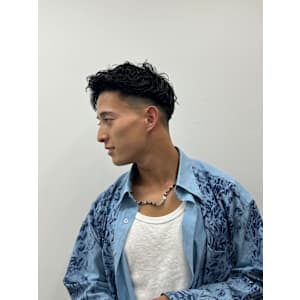 フェザーアップ×スキンフェード - HIRO GINZA BARBER SHOP 川崎【ヒロギンザ バーバーショップ カワサキ】掲載中