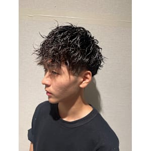 マッシュ×パーマスタイル