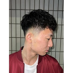 クロップスタイル×パーマ