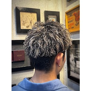 スパイキーショート