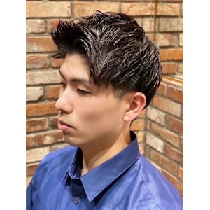 ビジネスショートアップバング