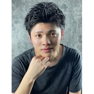 ツーブロックスパイキーショート