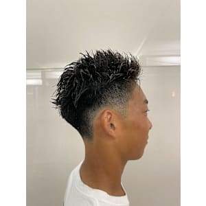 スパイキーショート×フェードカット