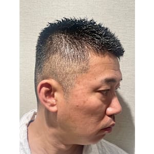 ミドルフェード - ヒロ銀座ヘアーサロン 麻布乃木坂 六本木駅前店【ヒロギンザヘアーサロンアザブノギザカロッポンギエキマエテン】掲載中