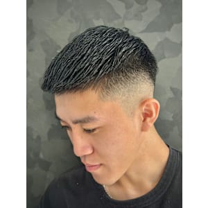 クロップ - ヒロ銀座ヘアーサロン 麻布乃木坂 六本木駅前店【ヒロギンザヘアーサロンアザブノギザカロッポンギエキマエテン】掲載中