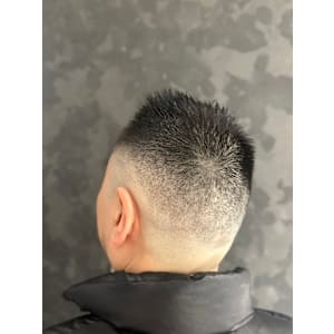 フェードソフトモヒカン - ヒロ銀座ヘアーサロン 麻布乃木坂 六本木駅前店【ヒロギンザヘアーサロンアザブノギザカロッポンギエキマエテン】掲載中