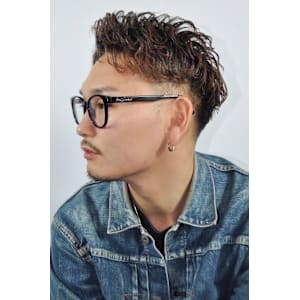 サイドパート - ヒロ銀座ヘアーサロン 麻布乃木坂 六本木駅前店【ヒロギンザヘアーサロンアザブノギザカロッポンギエキマエテン】掲載中