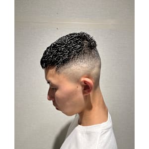 クロップスキンフェード - ヒロ銀座ヘアーサロン 麻布乃木坂 六本木駅前店【ヒロギンザヘアーサロンアザブノギザカロッポンギエキマエテン】掲載中