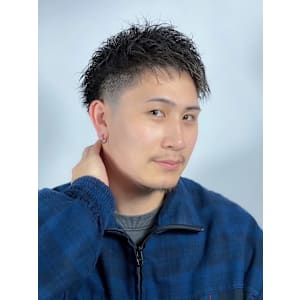 スパイキーショート×フェード - ヒロ銀座ヘアーサロン 麻布乃木坂 六本木駅前店【ヒロギンザヘアーサロンアザブノギザカロッポンギエキマエテン】掲載中