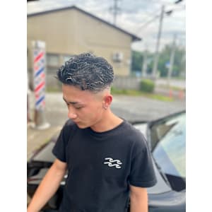 ツイスパスキンフェード