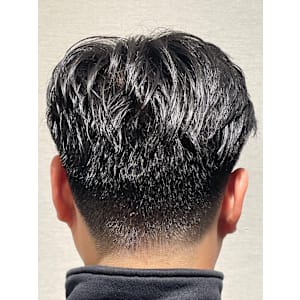 ツーブロックローフェード