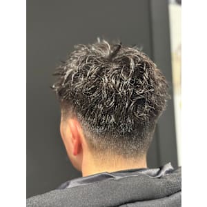 スパイキーショート