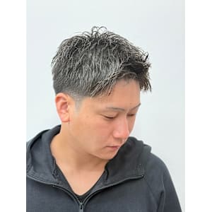 刈り上げショートスタイル