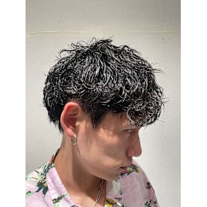 波巻きパーマスタイル