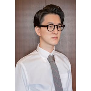 ビジネス七三分け