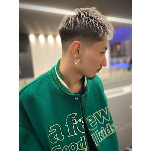 スキンフェード×ホワイトカラー - HIRO GINZA BARBER SHOP 横浜【ヒロギンザ バーバーショップ ヨコハマ】掲載中