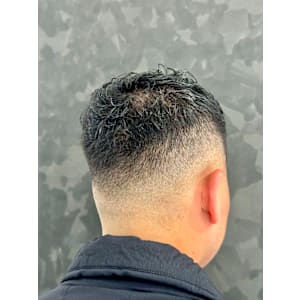 クロップ - HIRO GINZA BARBERSHOP 飯田橋神楽坂店【ヒロギンザバーバーショップ イイダバシカグラザカテン】掲載中