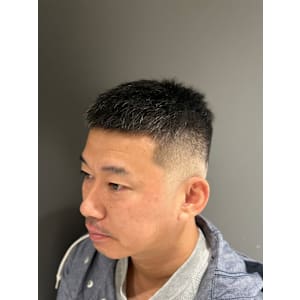 フェードクロップ - HIRO GINZA BARBERSHOP 飯田橋神楽坂店【ヒロギンザバーバーショップ イイダバシカグラザカテン】掲載中