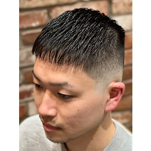 クロップスタイル/梅田/バーバー/スキンフェード - HIRO GINZA BARBERSHOP 飯田橋神楽坂店【ヒロギンザバーバーショップ イイダバシカグラザカテン】掲載中