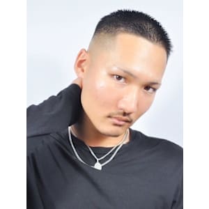 バズカット - HIRO GINZA BARBERSHOP 飯田橋神楽坂店【ヒロギンザバーバーショップ イイダバシカグラザカテン】掲載中