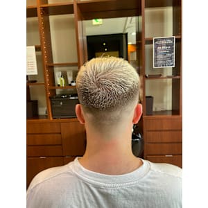 スキンフェード - ヒロ銀座ヘアーサロン 新橋 銀座口店【ヒロギンザヘアーサロンシンバシギンザグチテン】掲載中