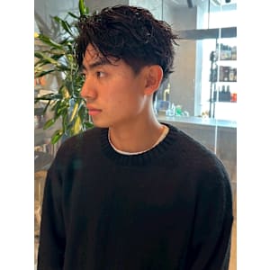 ニュアンスパーマ ツーブロック 束感 20代 30代 黒髪