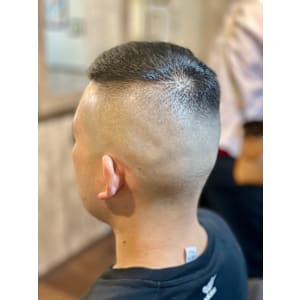 【ハイ&タイト × スキンフェード】攻めの短髪スタイル - Smile hair 豊田店【スマイルヘアートヨダテン】掲載中