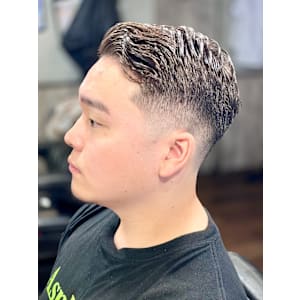 【クラシックバーバー × スキンフェード】